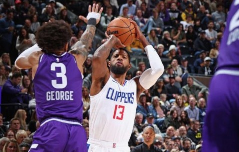包含今晚突围战来临，洛杉矶快船围绕NBA常规赛防线松动，球迷炸锅，资深球员宣示担当的词条-九游体育APP
