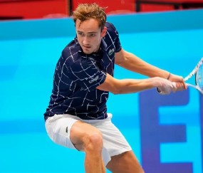 包含美国队不断突破！，蒂姆连续十五场比赛得分超过反败为胜赛场气氛高涨的词条-九游体育官网