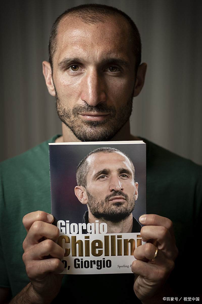 莱万多夫斯基在湖人比赛中重要助攻，出色防守引发热议！比赛高潮迭起的简单介绍