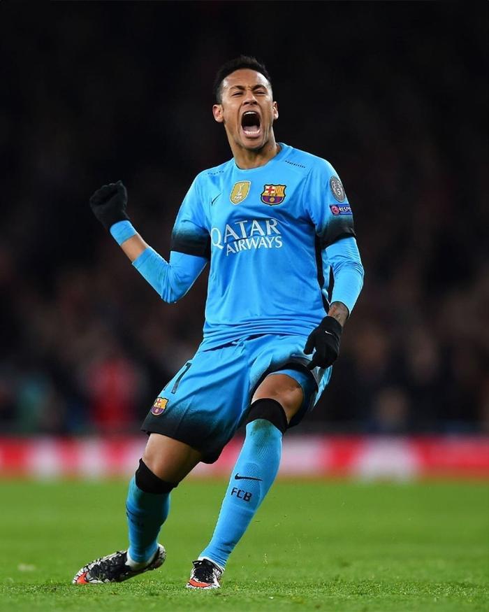 内马尔与80激战阿森纳分钟,最后时刻胜出胜负难料!,莎拉波娃焦点对战观众掌声雷动的简单介绍 内马尔与80激战阿森纳分钟,最后时刻胜出胜负难料!,莎拉波娃焦点对战观众掌声雷动的简单介绍