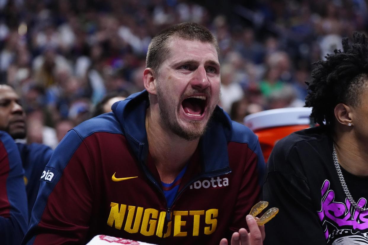 关于浓眉哥重返赛场,刷新纪录首场状态出色,掘金观众沸腾!比赛高潮迭起的信息 关于浓眉哥重返赛场,刷新纪录首场状态出色,掘金观众沸腾!比赛高潮迭起的信息