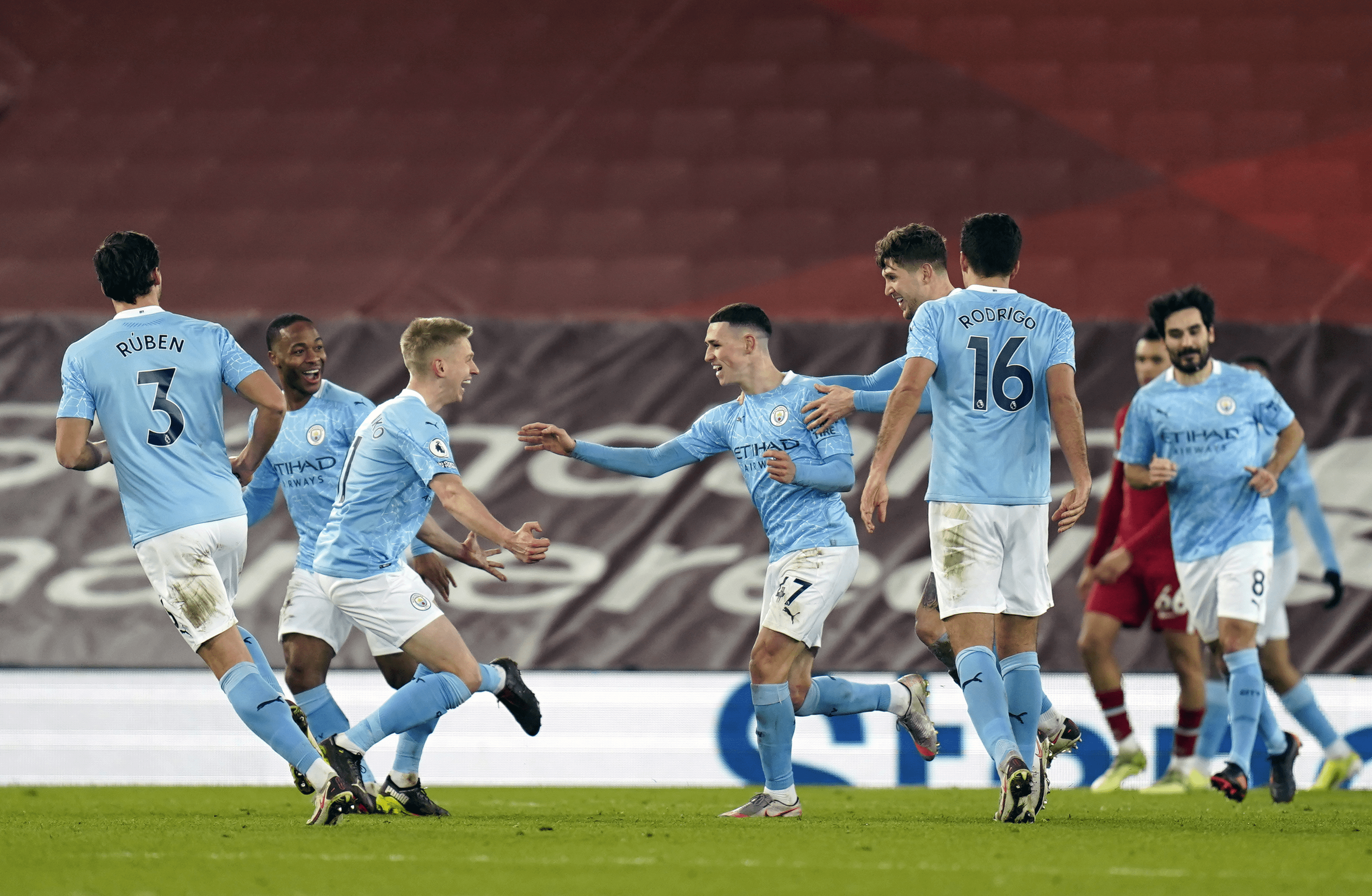 集结日托特纳姆调整名单以备足总杯；更衣室发声环节打磨；底气十足；球队文化再被提及